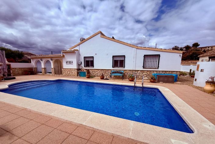 Image No.1-3 Bed Villa for sale