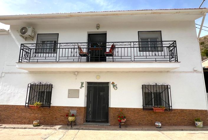 Image No.1-5 Bed Cottage for sale