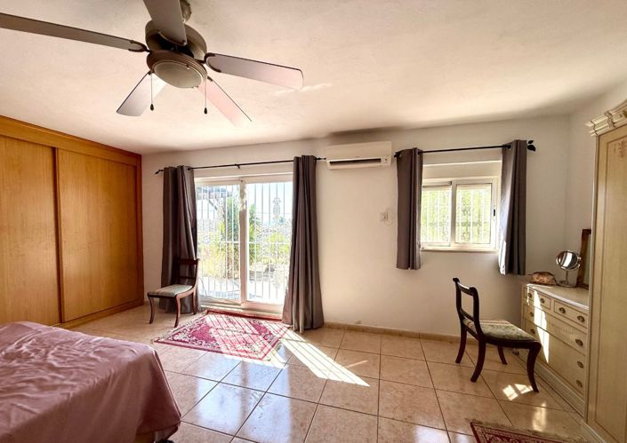 Image No.11-3 Bed Villa for sale