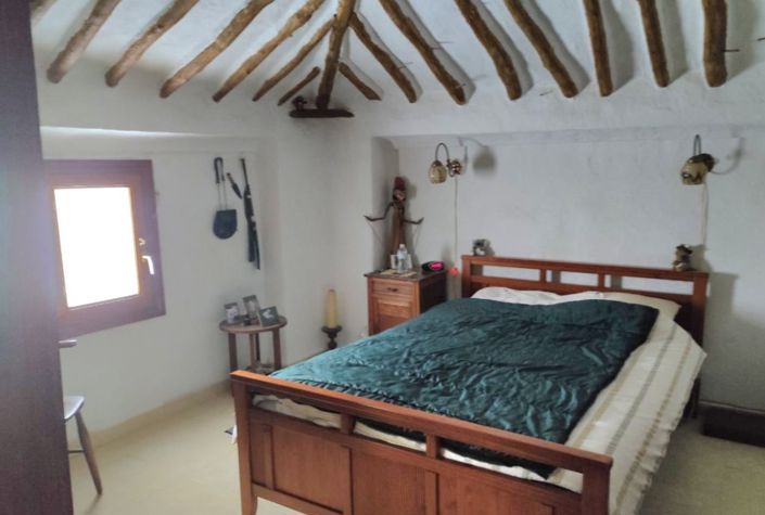 Image No.13-3 Bed Country House for sale