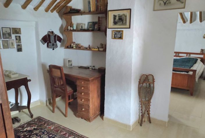 Image No.9-3 Bed Country House for sale