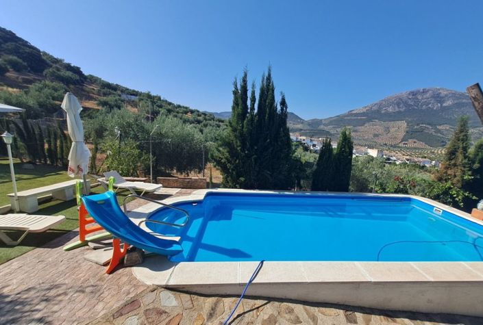 Image No.23-2 Bed Country House for sale