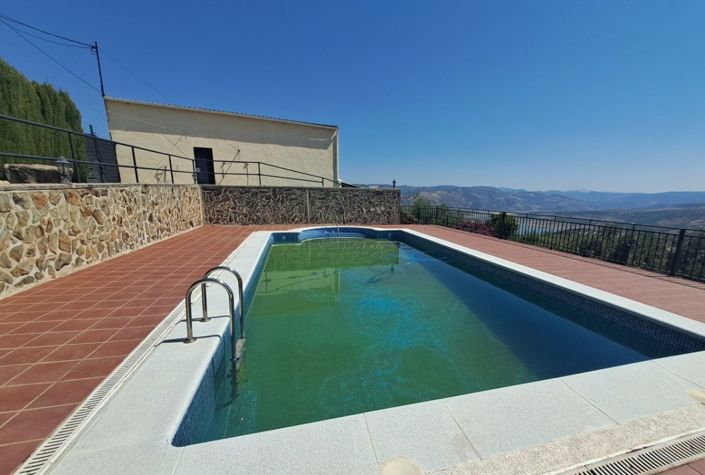 Image No.8-5 Bed Cottage for sale