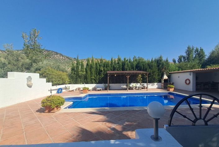 Image No.34-Maison de campagne de 7 chambres à vendre à Iznájar