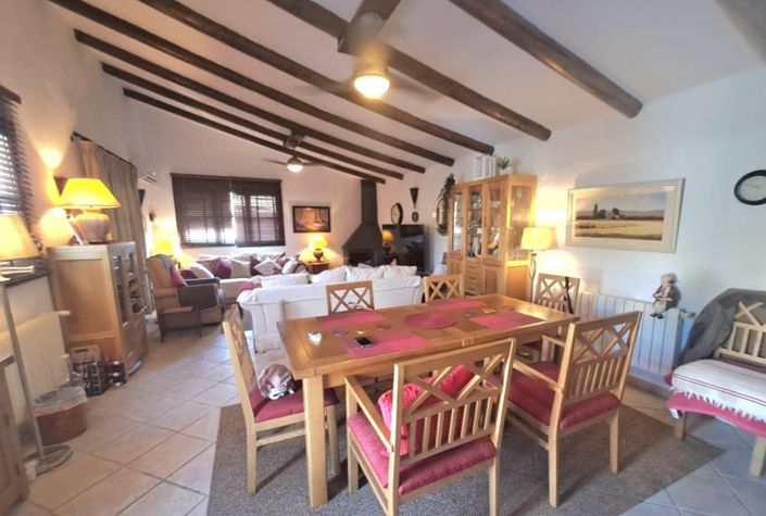 Image No.4-Maison de campagne de 7 chambres à vendre à Iznájar