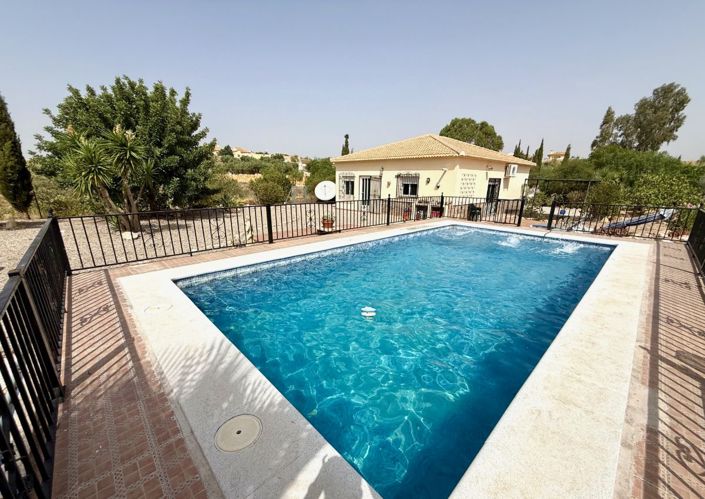 Image No.1-2 Bed Villa for sale