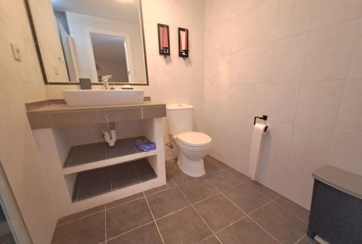 Image No.15-7 Bed Country House for sale