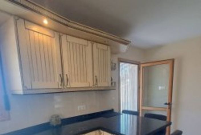 Image No.12-6 Bed Villa / Detached for sale