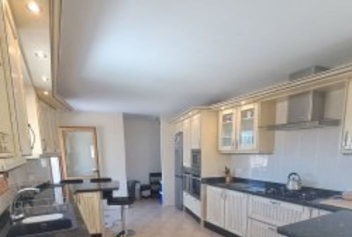 Image No.13-6 Bed Villa / Detached for sale