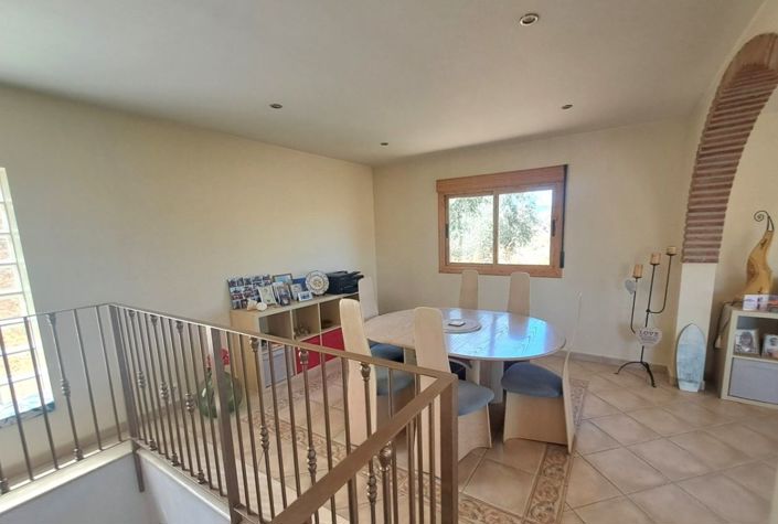 Image No.14-6 Bed Villa / Detached for sale