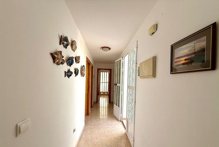 Image No.13-3 Bed Villa for sale