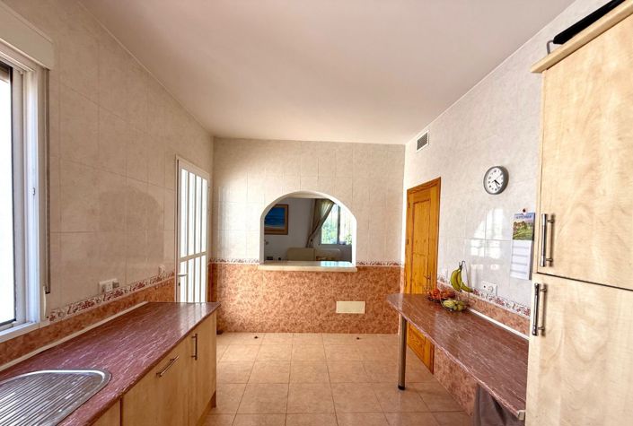 Image No.9-3 Bed Villa for sale