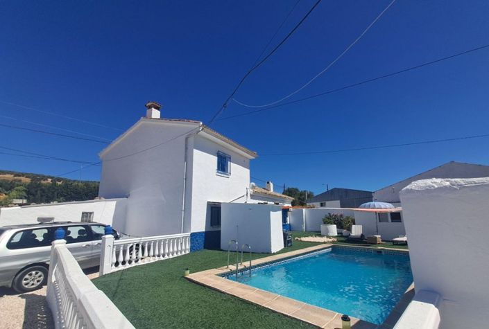 Image No.1-7 Bed Country House for sale