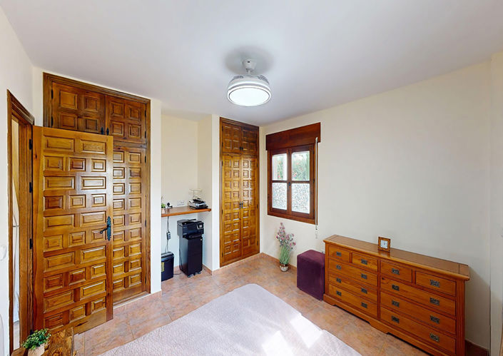 Image No.29-3 Bed Villa for sale