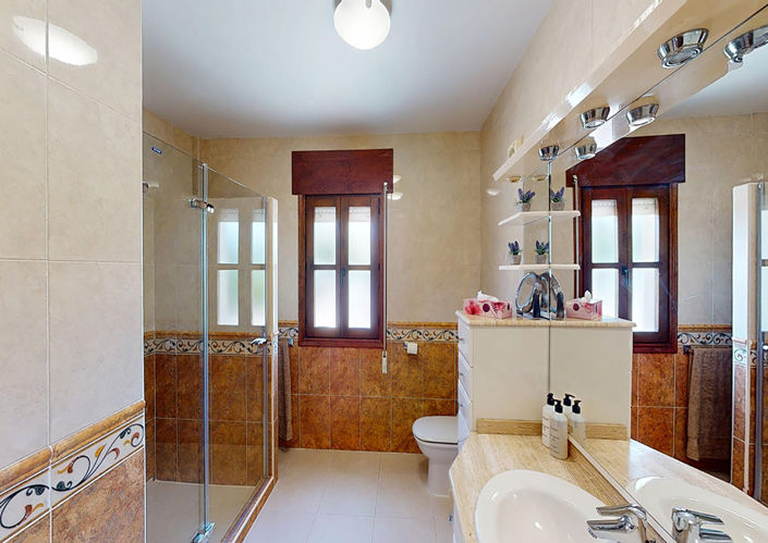 Image No.30-3 Bed Villa for sale