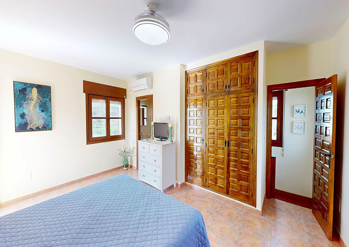 Image No.33-3 Bed Villa for sale