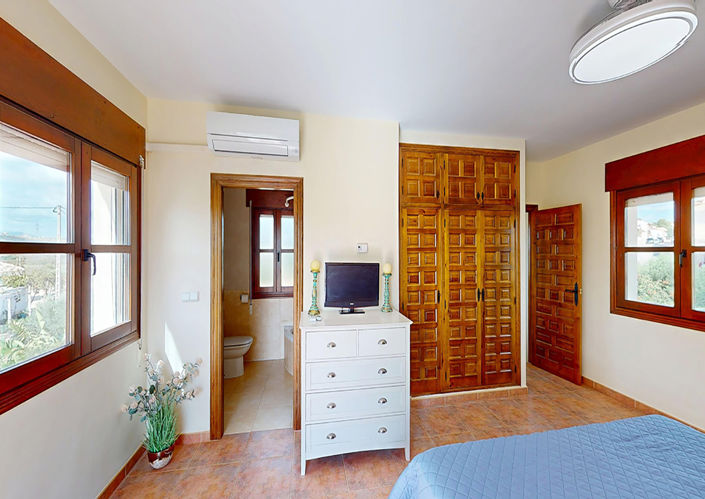 Image No.34-3 Bed Villa for sale