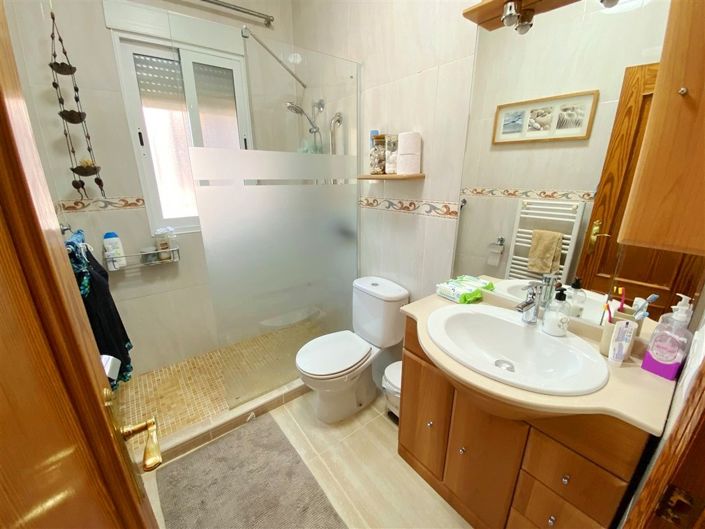 Image No.14-3 Bed Villa for sale