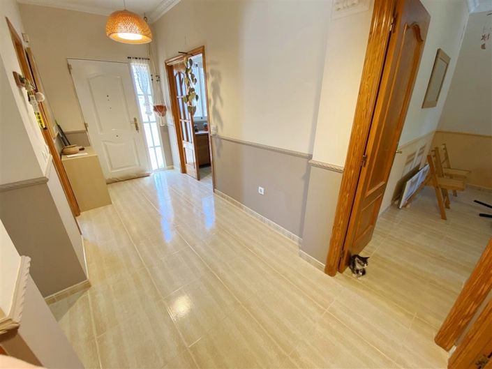 Image No.17-3 Bed Villa for sale