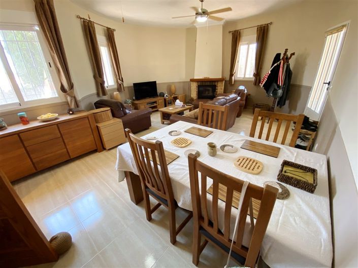 Image No.2-3 Bed Villa for sale