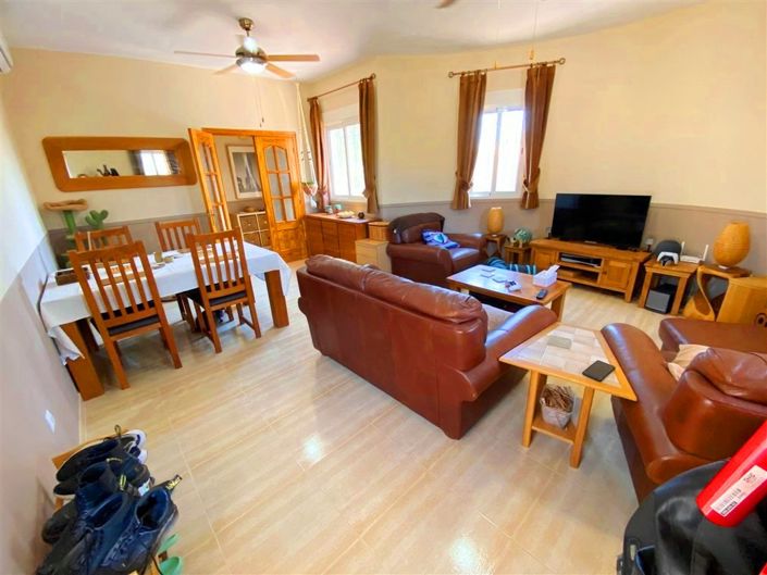 Image No.3-3 Bed Villa for sale