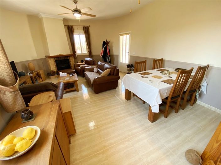 Image No.9-3 Bed Villa for sale