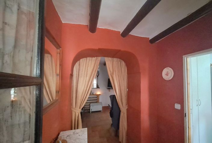 Image No.12-5 Bed Townhouse for sale