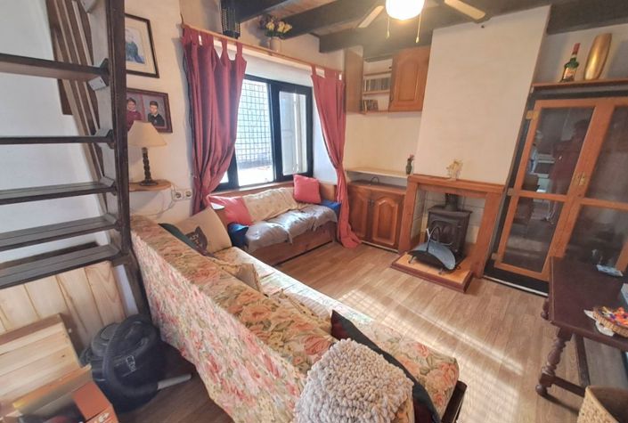 Image No.16-5 Bed Townhouse for sale