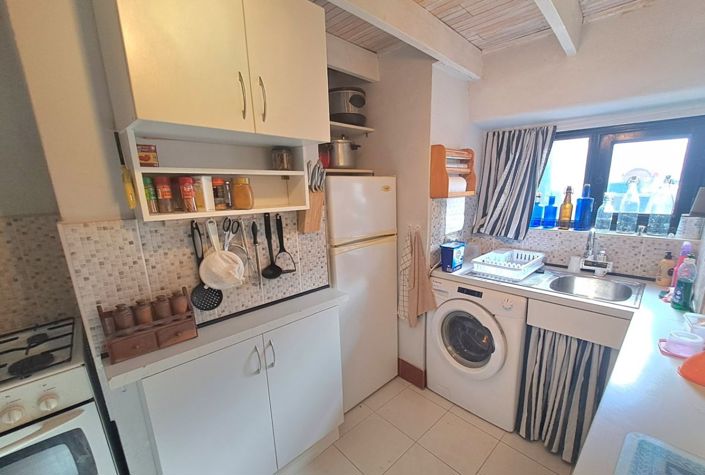 Image No.17-5 Bed Townhouse for sale