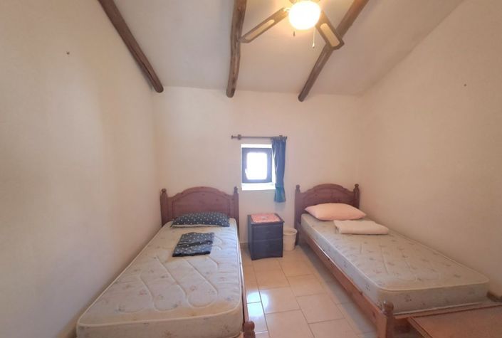 Image No.24-5 Bed Townhouse for sale