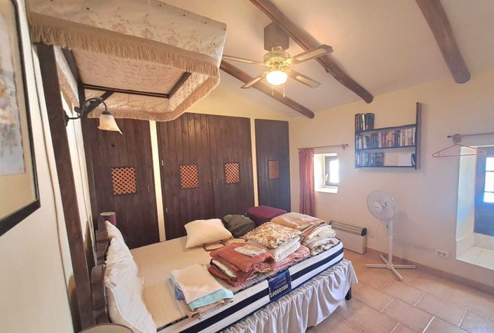 Image No.28-5 Bed Townhouse for sale