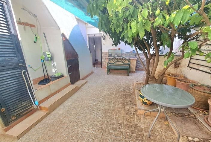 Image No.37-5 Bed Townhouse for sale