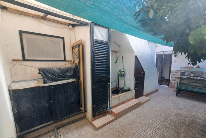 Image No.7-5 Bed Townhouse for sale