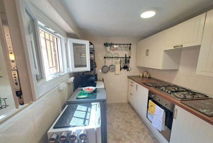 Image No.2-Maison de ville de 3 chambres à vendre à Luque