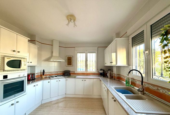 Image No.11-3 Bed Villa for sale