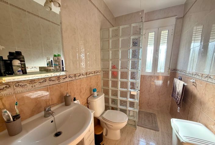 Image No.20-3 Bed Villa for sale