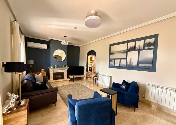 Image No.10-3 Bed Villa for sale