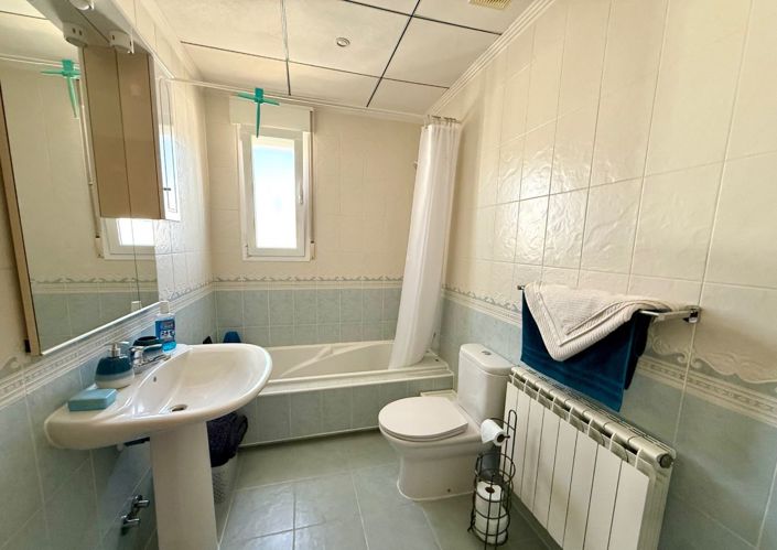 Image No.12-3 Bed Villa for sale