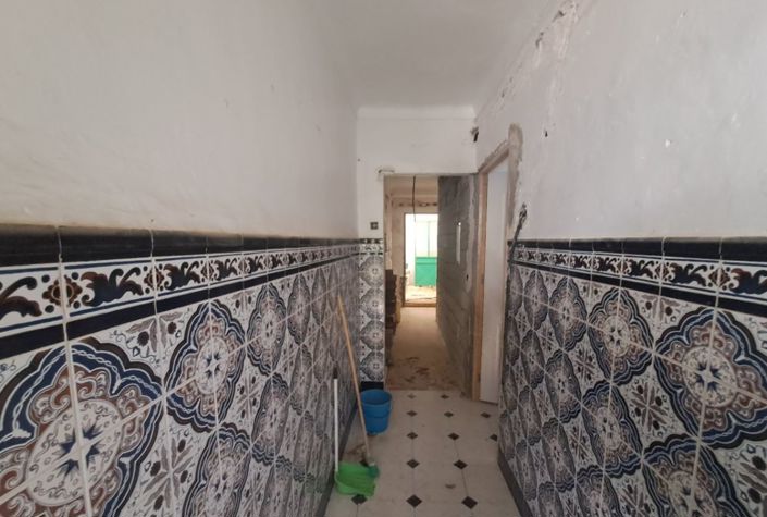 Image No.2-5 Bed Townhouse for sale