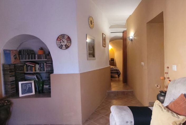 Image No.14-3 Bed Country House for sale