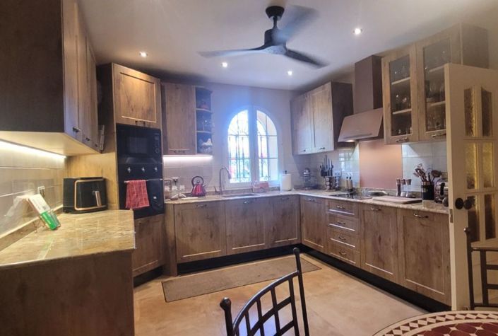 Image No.3-3 Bed Country House for sale