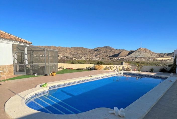 Image No.11-3 Bed Villa for sale