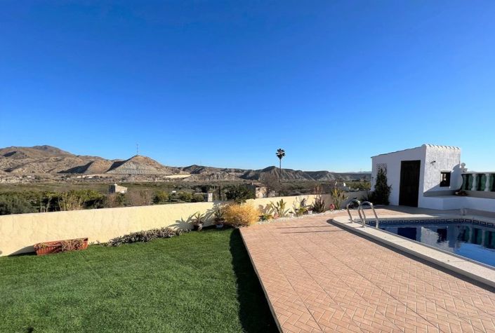 Image No.12-3 Bed Villa for sale