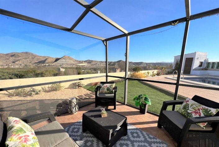 Image No.2-3 Bed Villa for sale