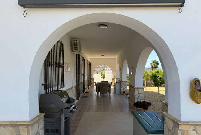 Image No.10-4 Bed Villa for sale