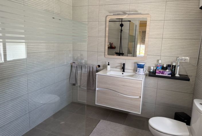 Image No.19-4 Bed Villa for sale