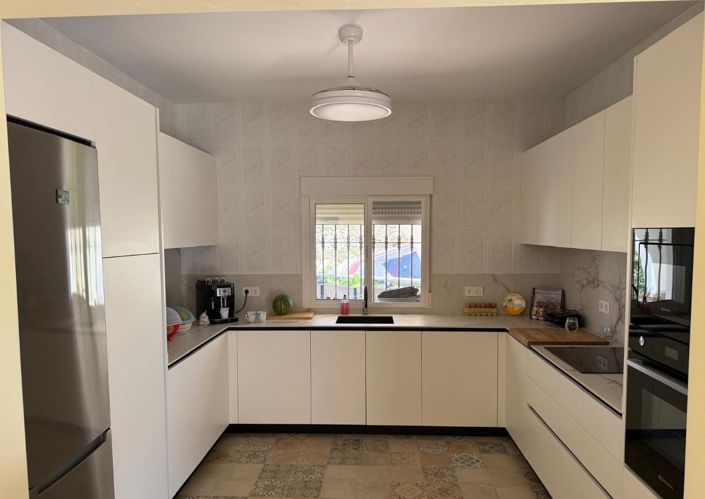 Image No.2-4 Bed Villa for sale