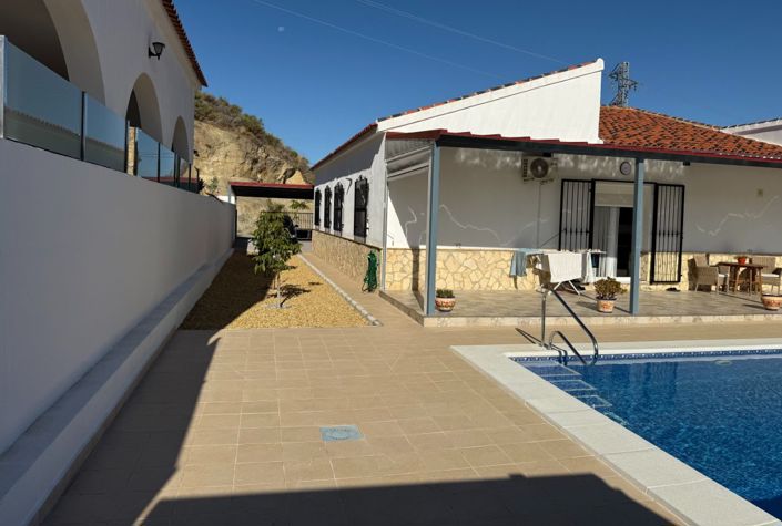 Image No.6-4 Bed Villa for sale