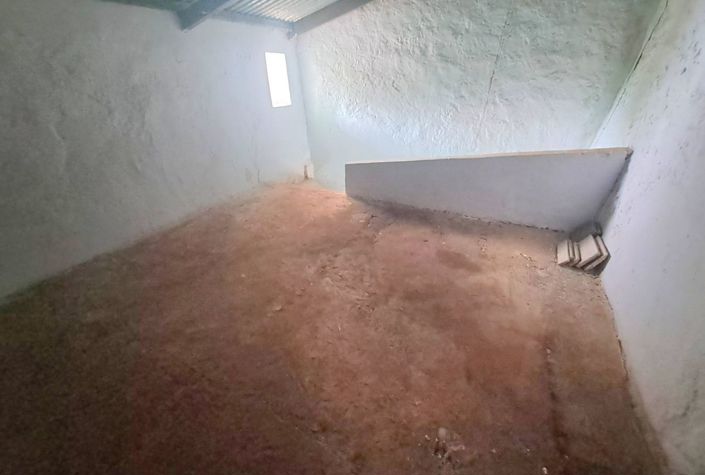 Image No.17-3 Bed Townhouse for sale