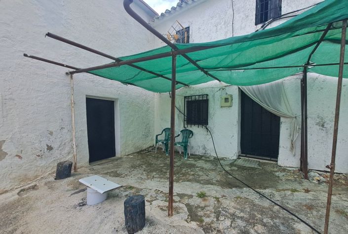 Image No.6-3 Bed Townhouse for sale